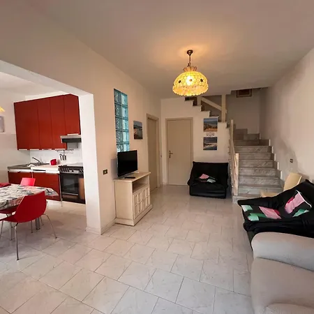 Casa Viola Di Maria Gabriella, San Vito A 25 Minuti Da Costa Rey E Villasimius San Vito (Sardinia)